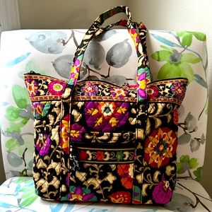 Vera Bradley zippered tote